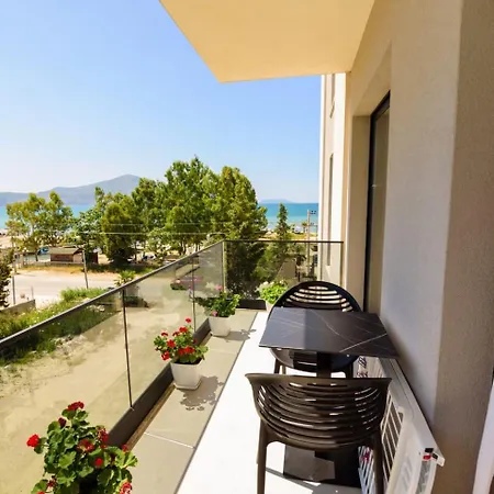 Apartment Seaside Serenity - Tirana Radhime *