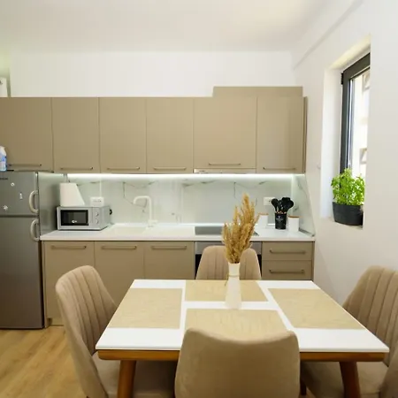 Apartment Seaside Serenity - Tirana Radhime Vlore