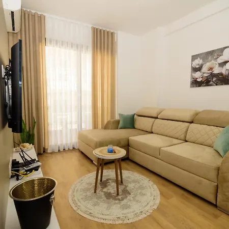 Apartment Seaside Serenity - Tirana Radhime *