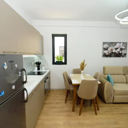 Seaside Serenity - Tirana Radhime Apartmán *