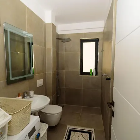 Seaside Serenity - Tirana Radhime Apartmán