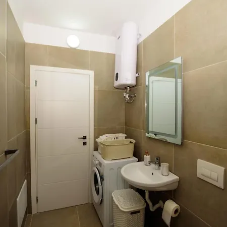 Apartmán Seaside Serenity - Tirana Radhime Vlorë