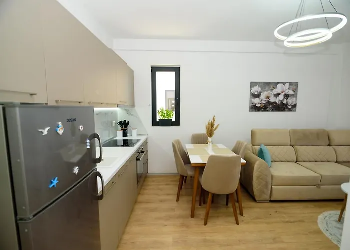 Seaside Serenity - Tirana Radhime Apartamento *